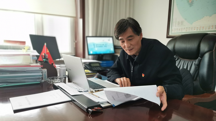 党委副书记王健为运动人体科学学院学生讲授形势与政策课