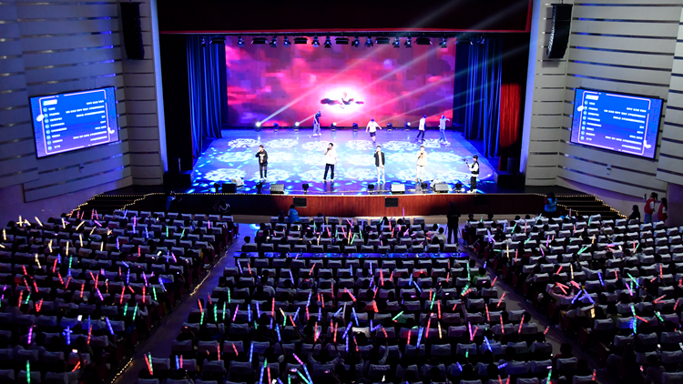 我校首次举办“庆中秋  迎国庆”音乐节活动